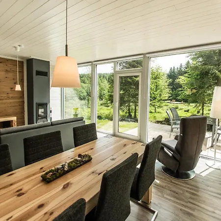 4 Personen Mit Sauna F1h5 *
